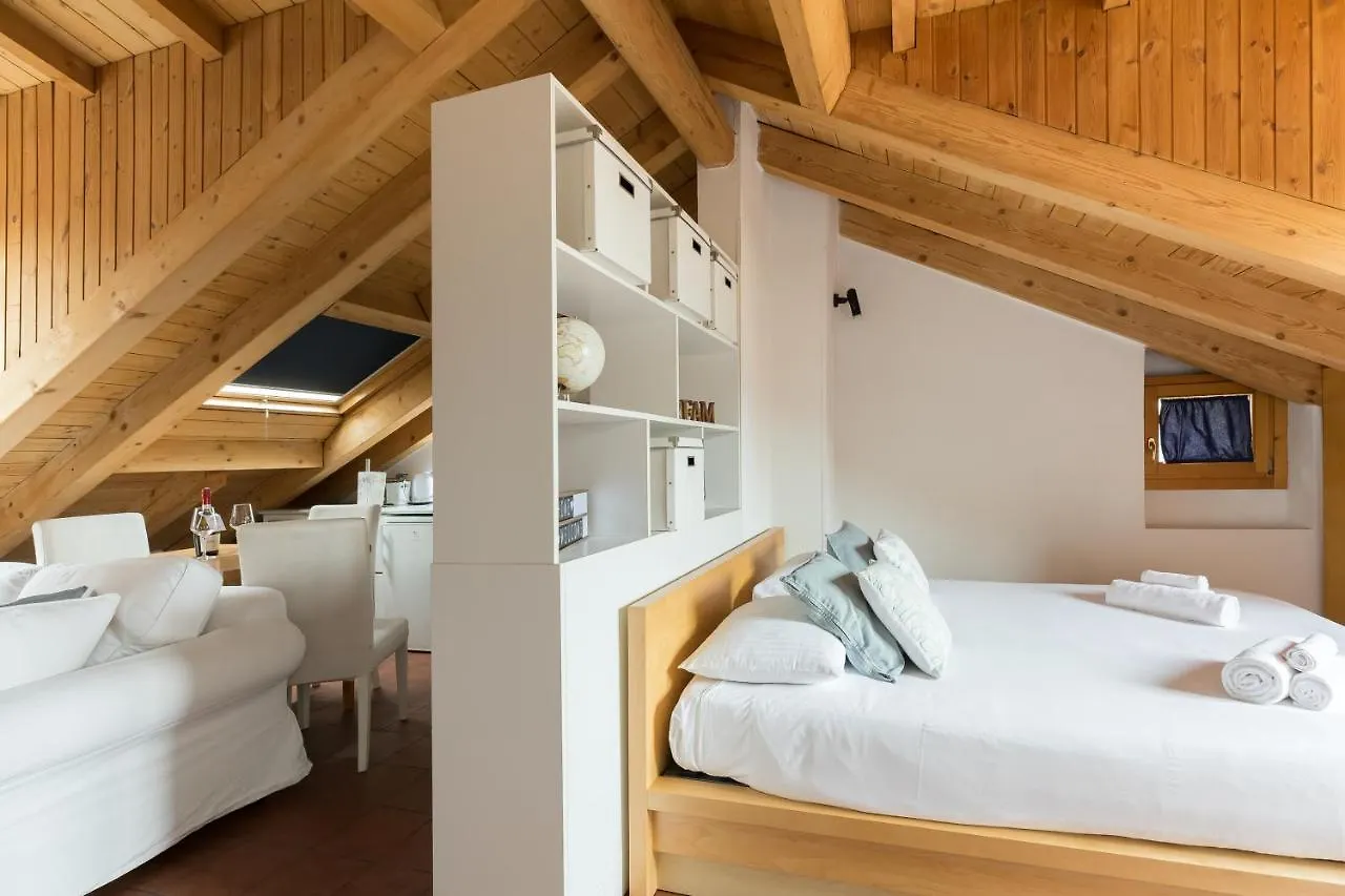 Milano Apartments Navigli Mortara 0*, Milan Italy