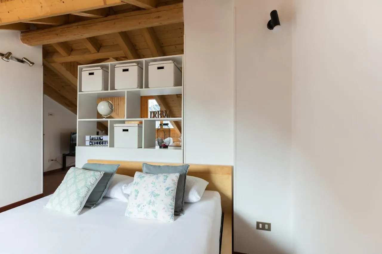 Milano Apartments Navigli Mortara 0*, Milan